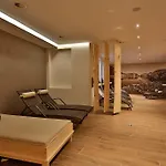 Noldis 아파트 세르파우스